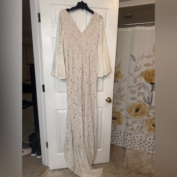 Lulus- Elegant White Lace Maxi Dress - Picture 3 of 5